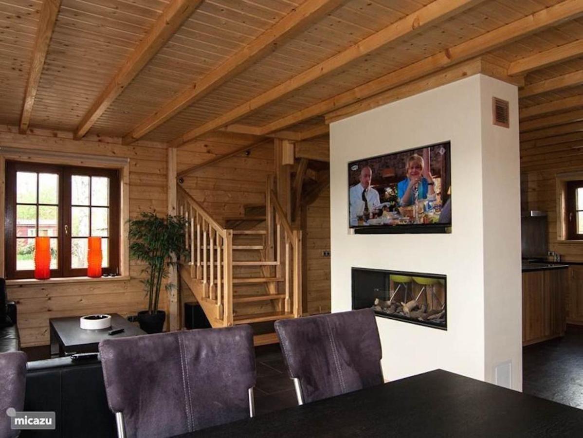 Houten Villa Tine Den Ham Bagian luar foto